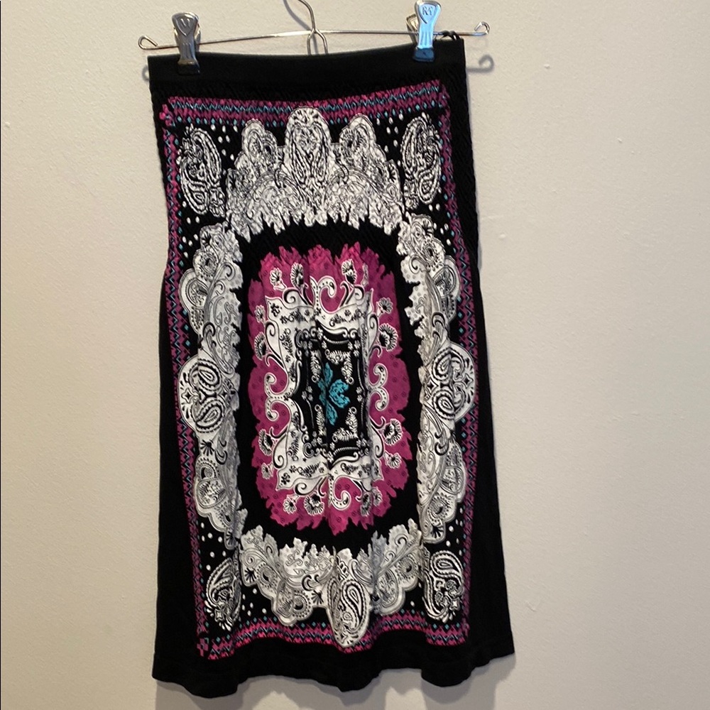 Black and Pink Patterned Women's Skirt size Medium